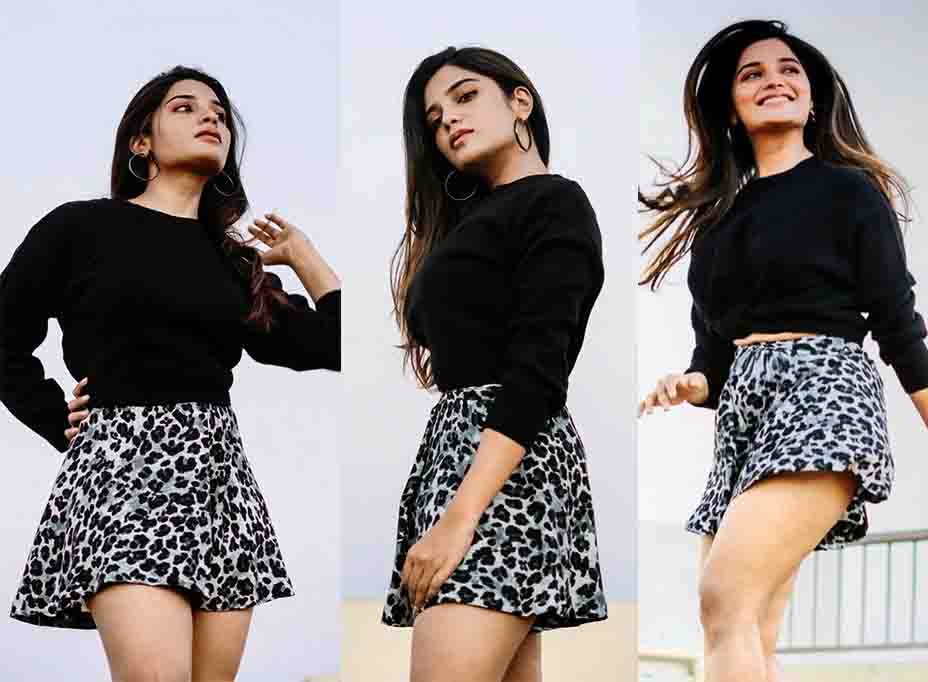 Aathmika Hot in Mini Skirt